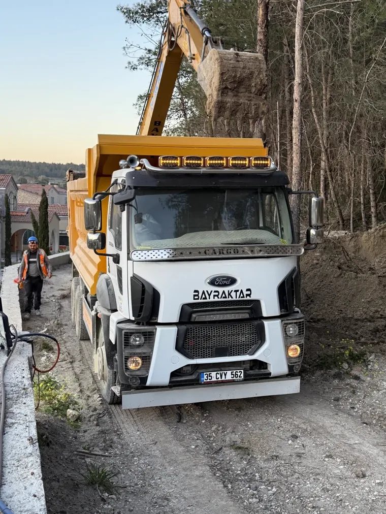 Kamyon ve damper — Hafriyat ve malzeme taşıma