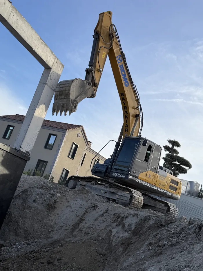 Telehandler ile prefabrik eleman yerleştirme